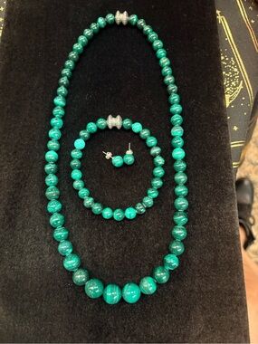 Gorgeous Malachite Necklace, Bracelet & Earring Set